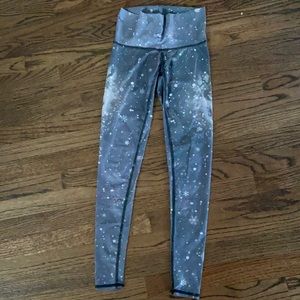 EOTM PRICE DROP - teeki Wolf Leggings X-small